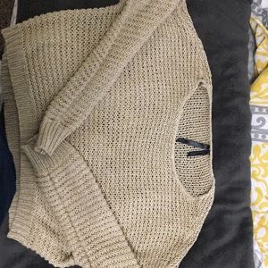 Knitted cropped sweater